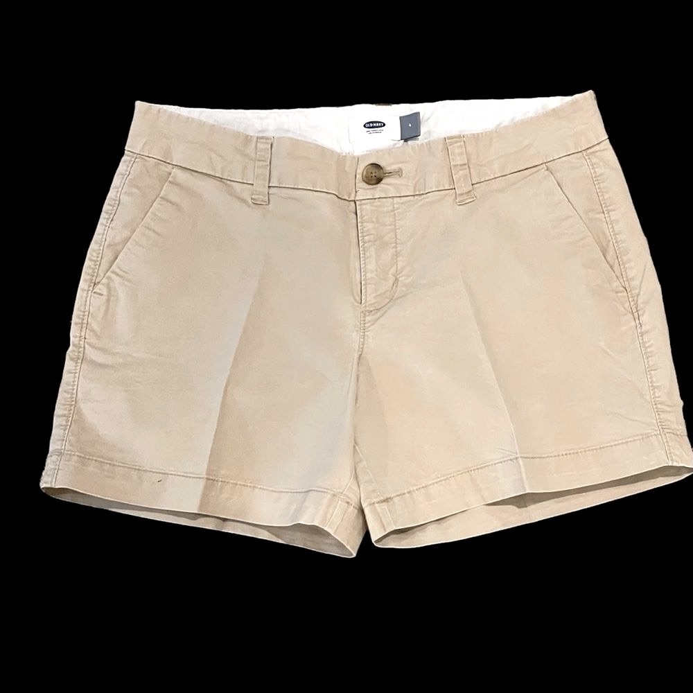 Old Navy Size 12 Khaki 5” Inseam Chino Shorts